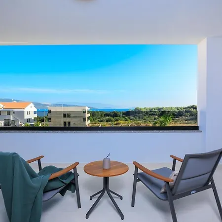 Lea Magdalena Iv * Krk Town