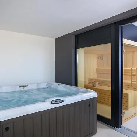 Lea Magdalena Iv Krk Town