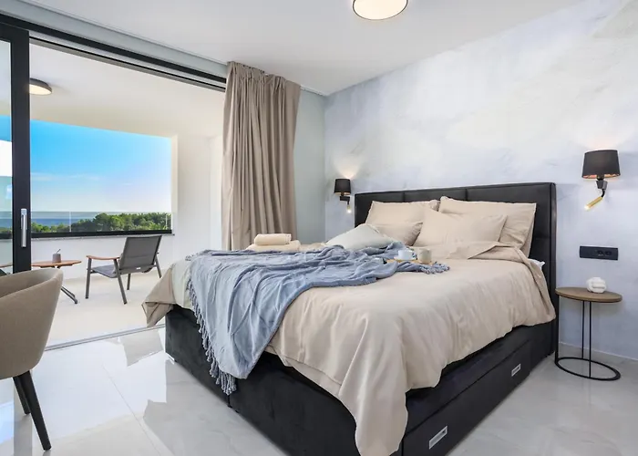 Lea Magdalena Iv * Krk Town