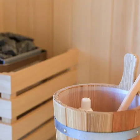 Lea Magdalena Iv Willa