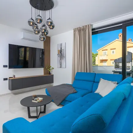 Willa Lea Magdalena Iv *